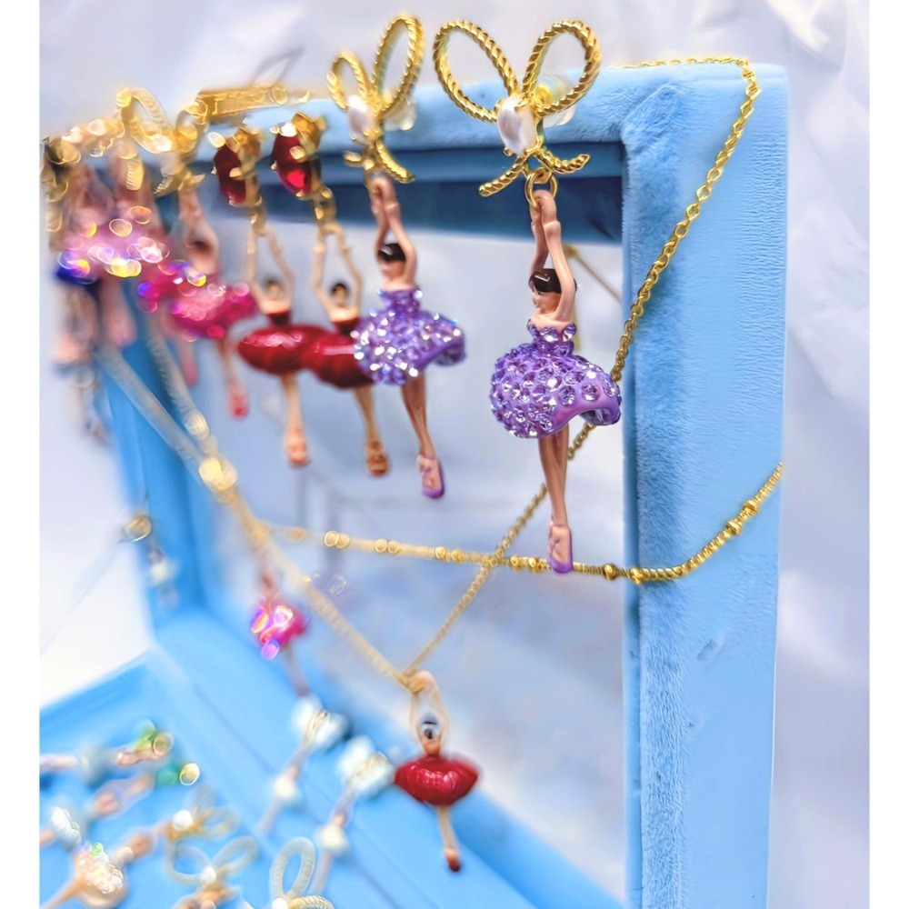 少量現貨🇫🇷法式浪漫紫色舞衣/芭蕾舞女孩/水晶水鑽-蝴蝶結垂墜式耳針-細節圖3