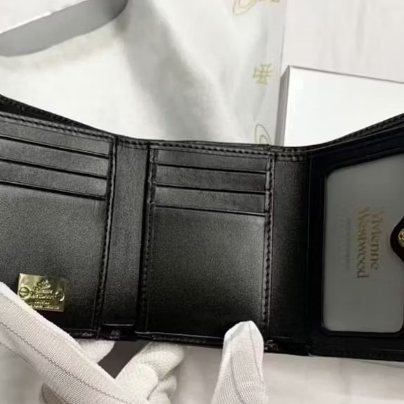 日本Vivienne Westwood-薇薇安.威斯特伍德/ 土星球壓紋漆皮皮革/黑色短皮夾-細節圖3