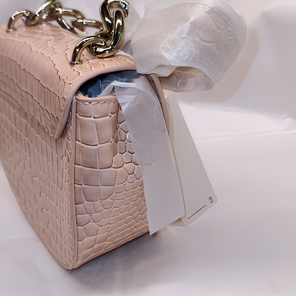 現貨/日版Vivienne Westwood Sofia Saffiano 裸粉鱷魚紋皮革/馬鞍包-細節圖2