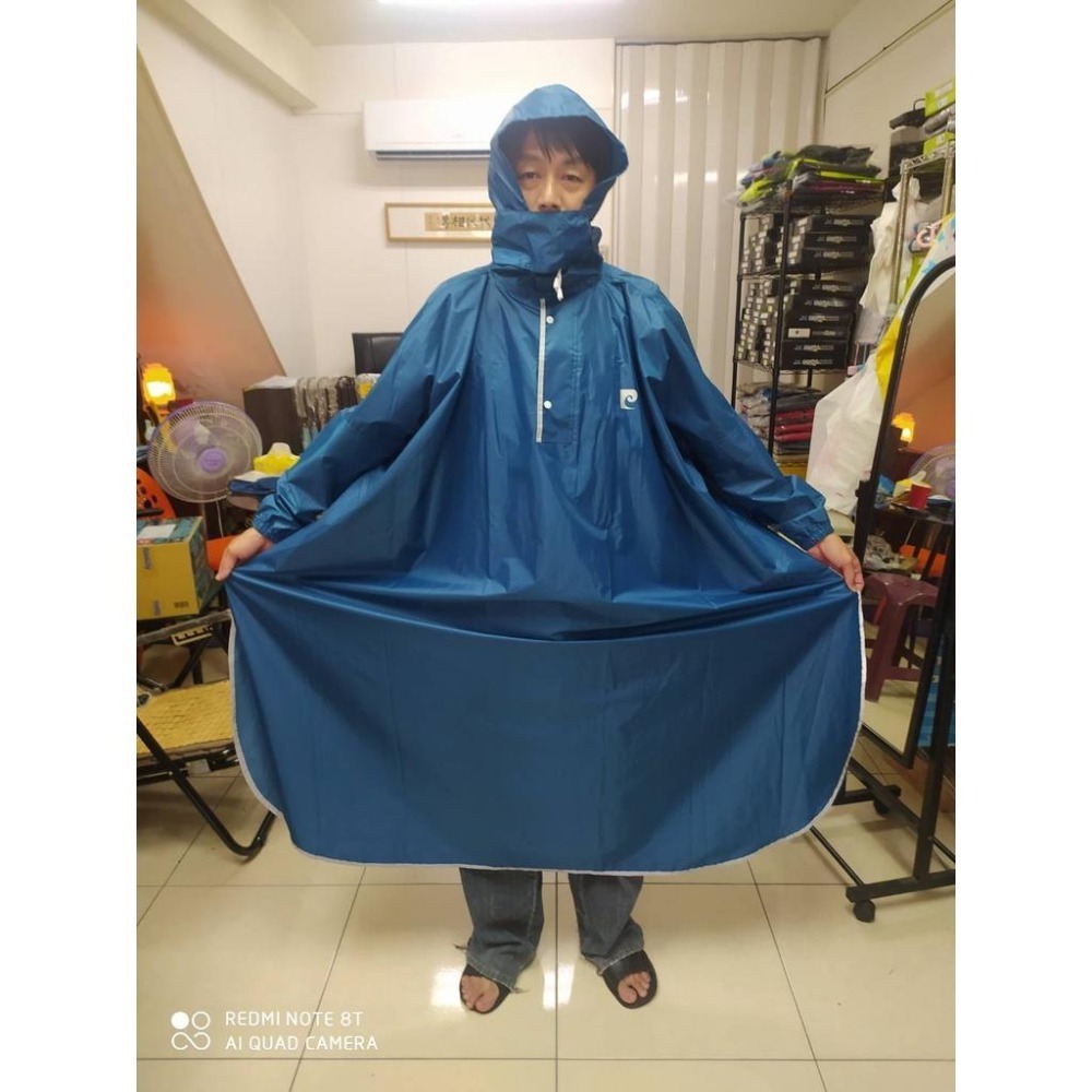 【周傳】現貨 pierre cardin 皮爾卡登 魔術大空間斗篷雨衣(套頭式) 周傳/雨衣/大尺碼/一件式-細節圖4