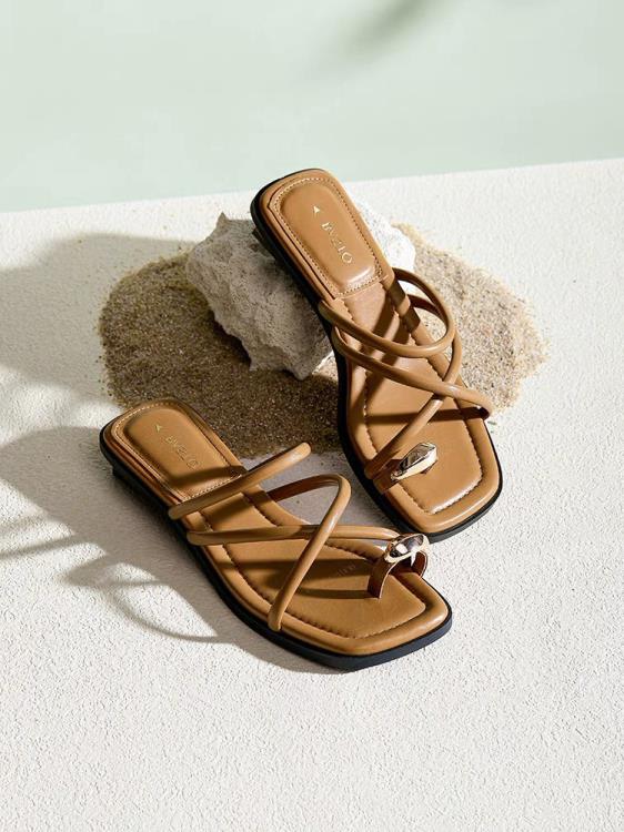 低跟鞋 小眾設計感涼拖鞋女夏外穿2023年新款超火套趾夾腳一字拖鞋女-細節圖3