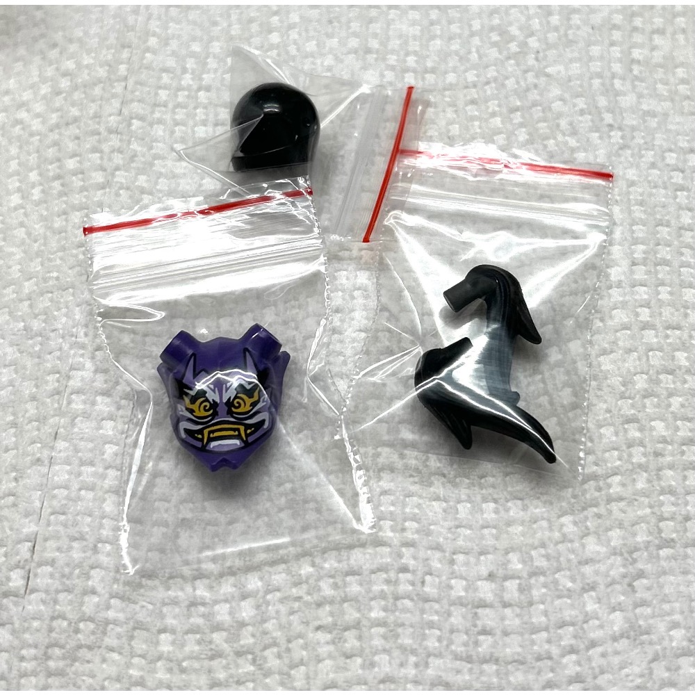 正版 Lego 樂高 70641 紫面具 近全新 35636pb01 附黑色頭髮及安全帽 如圖所示 夾鏈袋裝-細節圖6