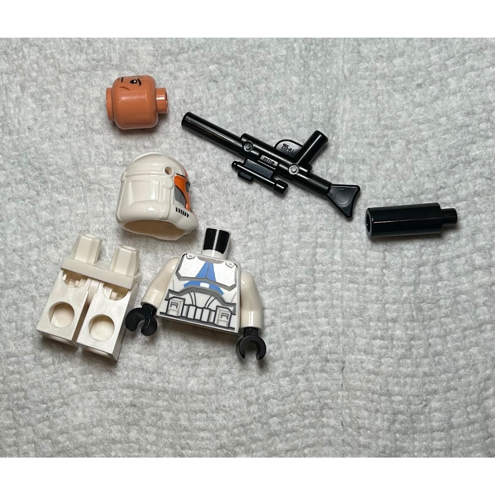正版 Lego 樂高 75359 75449 全新 sw1278 附長槍武器 克隆人士兵 501軍團 如圖所示 夾鏈袋裝-細節圖5