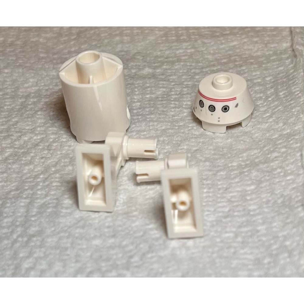 正版 Lego 樂高 75410 獨佔 sw1403 太空技工機械人 R5-D4 全新未組裝 如圖所示 夾鏈袋裝-細節圖5
