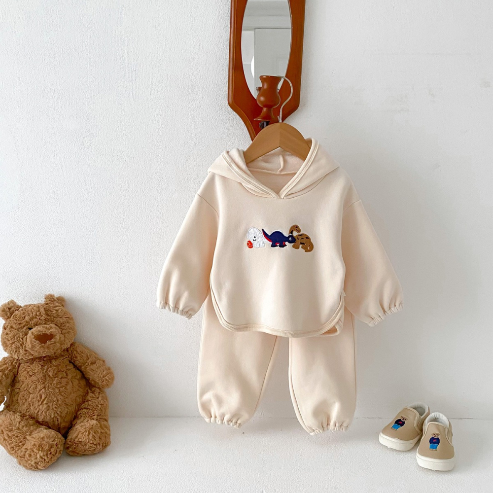 Baby_Shop童裝世界 平價童裝 冬季嬰幼兒童套裝 恐龍繡花連帽衛衣加絨保暖兩件套裝-細節圖4