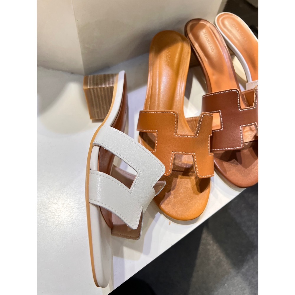 韓國代購 H牛皮中跟拖鞋-細節圖2