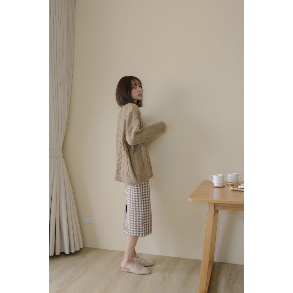 【Our Studio】冬日慵懶感寬鬆麻花毛衣 可可色(現貨)-細節圖5