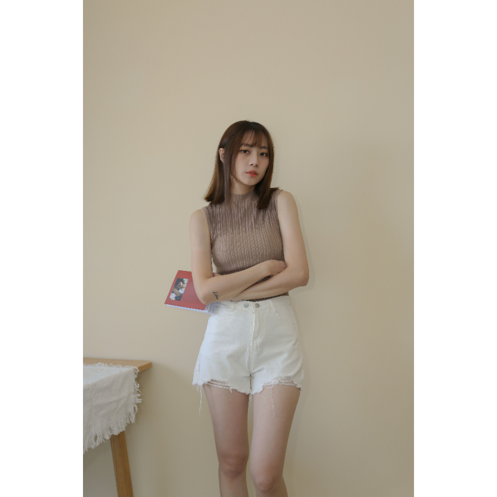 【Our Studio】簡約親膚羅紋彈性背心 黑色 灰色 白色 拿鐵色(現貨)-細節圖6