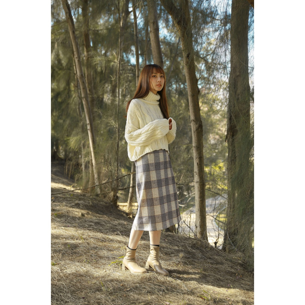 【Our Studio】方頭車線中跟短靴 米白色 奶茶色(現+預)-細節圖8