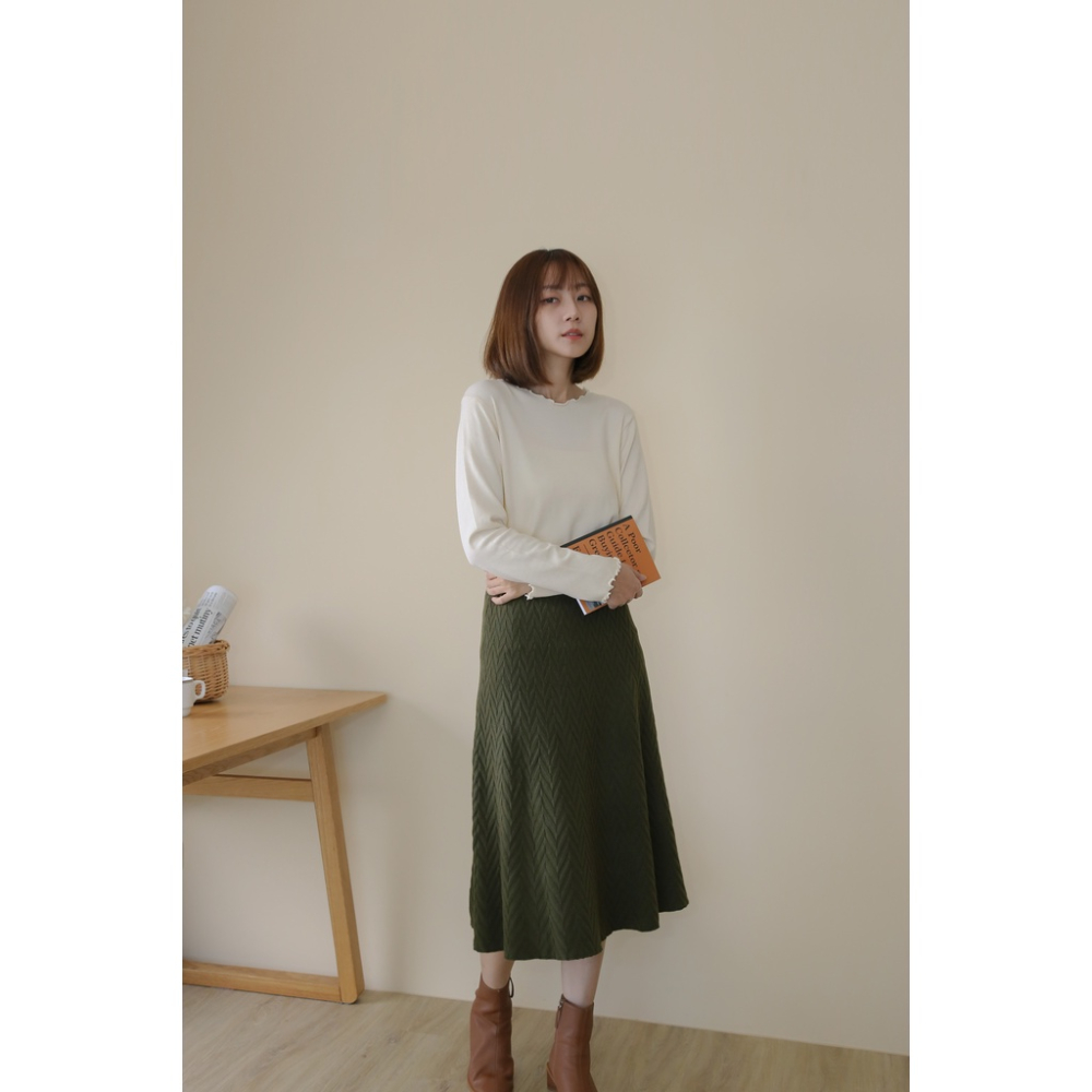 【Our Studio】秋冬輕熟優雅質感傘狀中長裙 杏色 墨綠色(現貨)-細節圖3