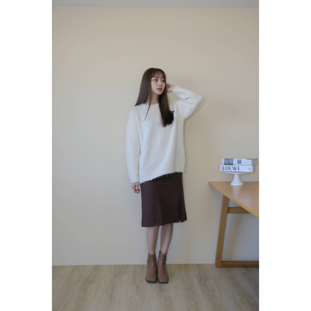【Our Studio】質感柔軟長袖毛衣 米白色 淡黃色 灰色(現貨)-細節圖8