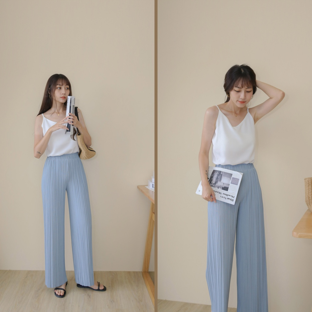 【Our Studio】垂墜慵懶落地條坑壓褶長褲 可可色 深灰色 象牙白色 黑色 霧藍色(現貨)-細節圖3
