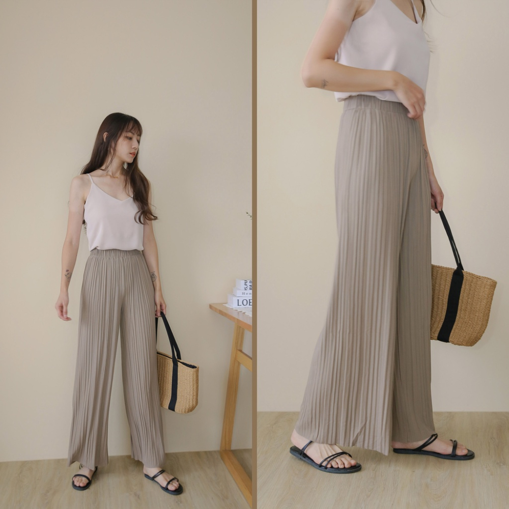 【Our Studio】垂墜慵懶落地條坑壓褶長褲 可可色 深灰色 象牙白色 黑色 霧藍色(現貨)-細節圖7