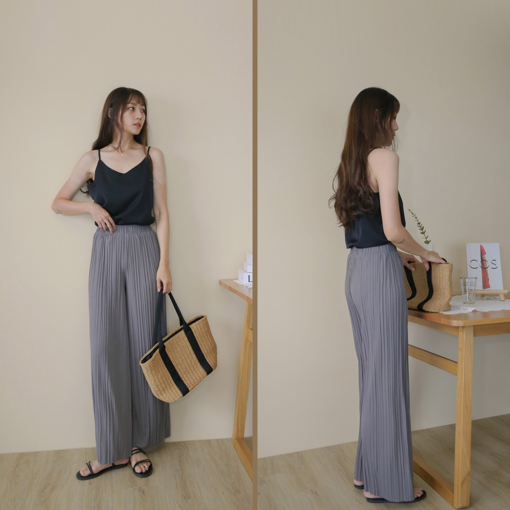 【Our Studio】垂墜慵懶落地條坑壓褶長褲 可可色 深灰色 象牙白色 黑色 霧藍色(現貨)-細節圖9