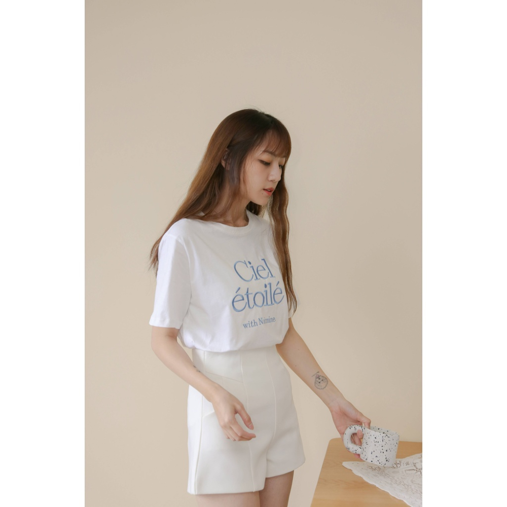 【Our Studio】立體刺繡短袖字母Tee 白底黑字 白底藍字(現貨)-細節圖5