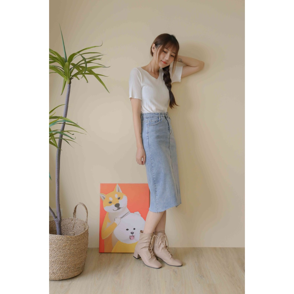 【Our Studio】下襬不規則側開衩高腰牛仔裙 白色 藍色(現貨)-細節圖6