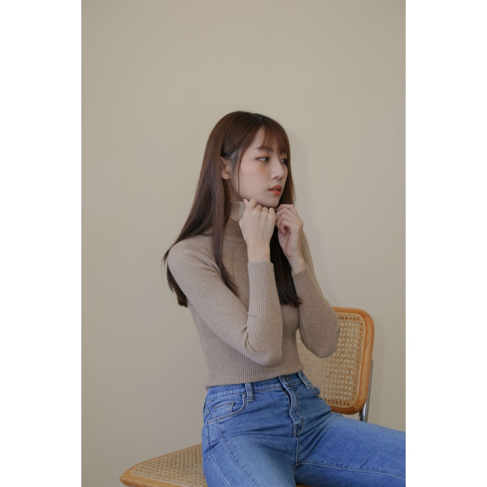 【Our Studio】基本打底高領針織上衣 白色 杏色 駝色(現貨)-細節圖5