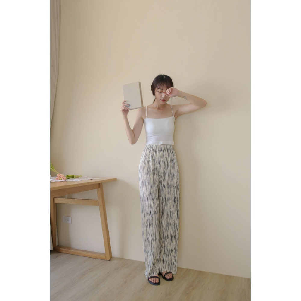 【Our Studio】高個款滑料條紋薄款垂墜長褲 杏色 黑色(現貨)-細節圖3