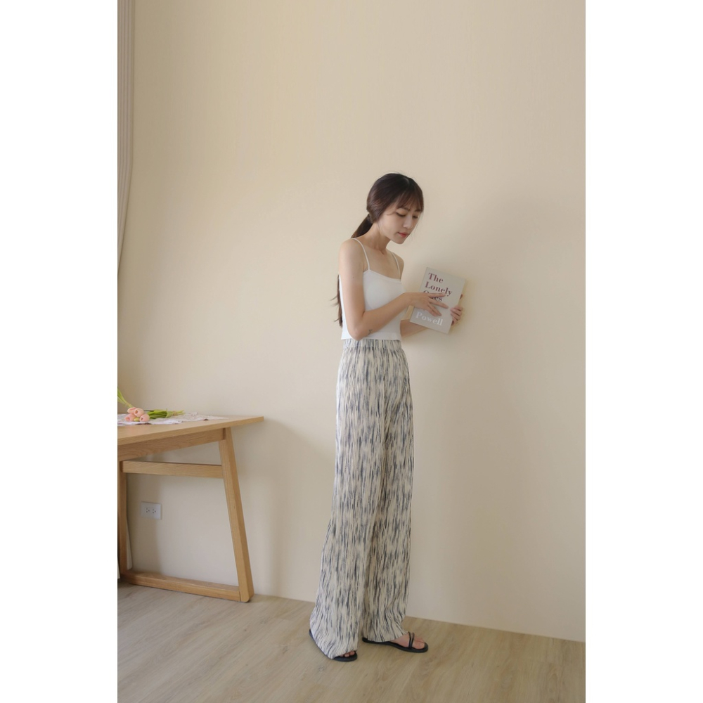 【Our Studio】高個款滑料條紋薄款垂墜長褲 杏色 黑色(現貨)-細節圖4