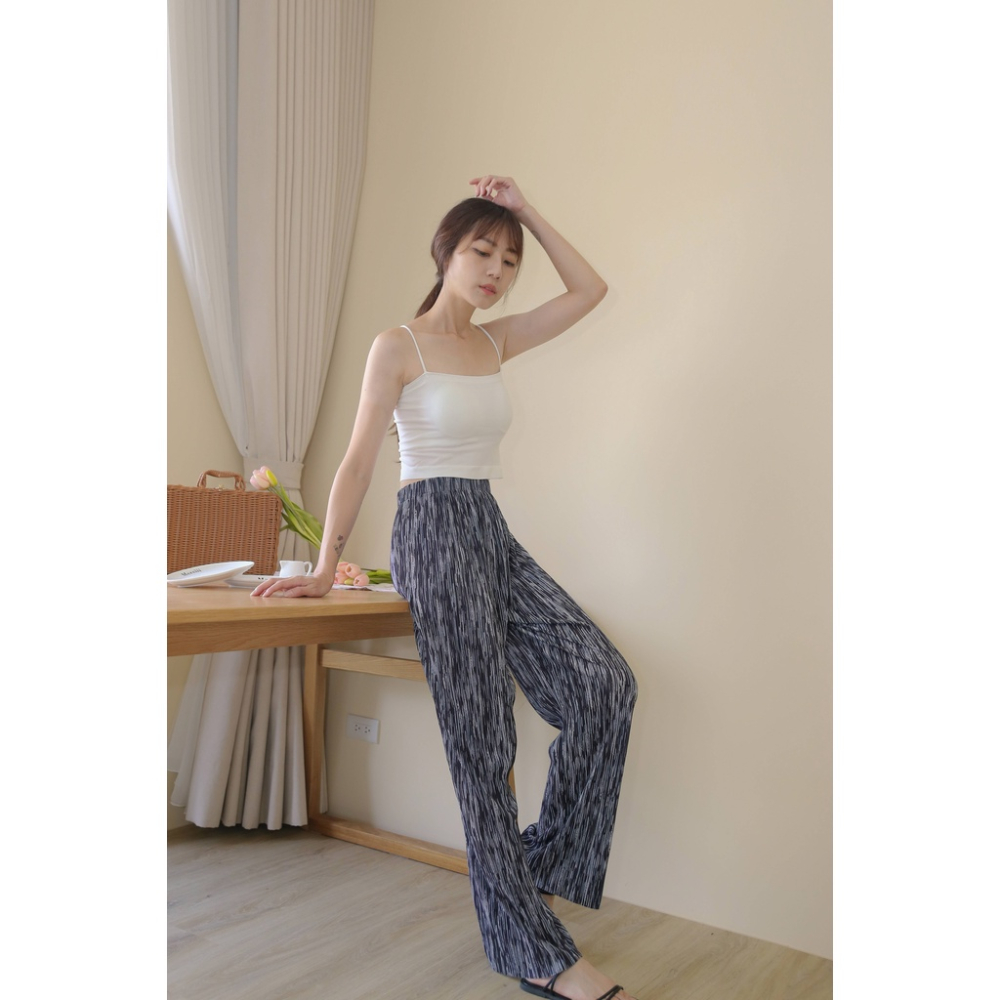 【Our Studio】高個款滑料條紋薄款垂墜長褲 杏色 黑色(現貨)-細節圖7