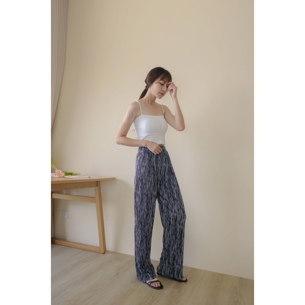 【Our Studio】高個款滑料條紋薄款垂墜長褲 杏色 黑色(現貨)-細節圖8