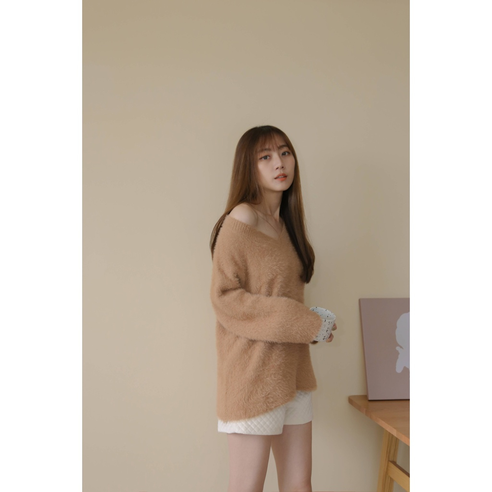 【Our Studio】水貂毛慵懶感寬鬆毛衣 灰藍色 淺駝色(現貨)-細節圖9