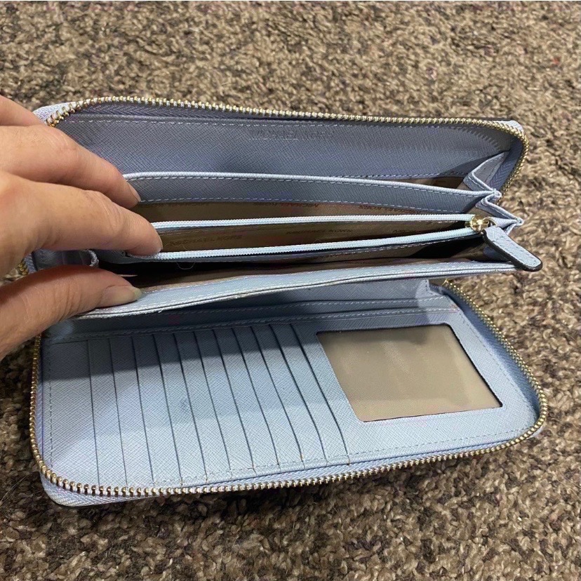 水藍色Michael Kors 防刮長夾-細節圖5