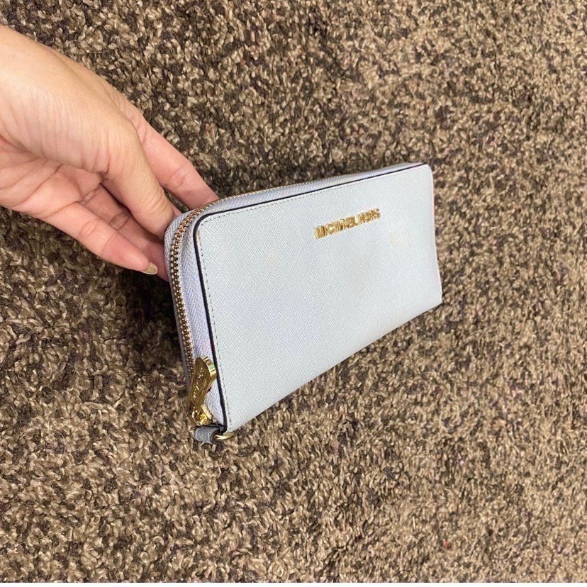 水藍色Michael Kors 防刮長夾-細節圖10