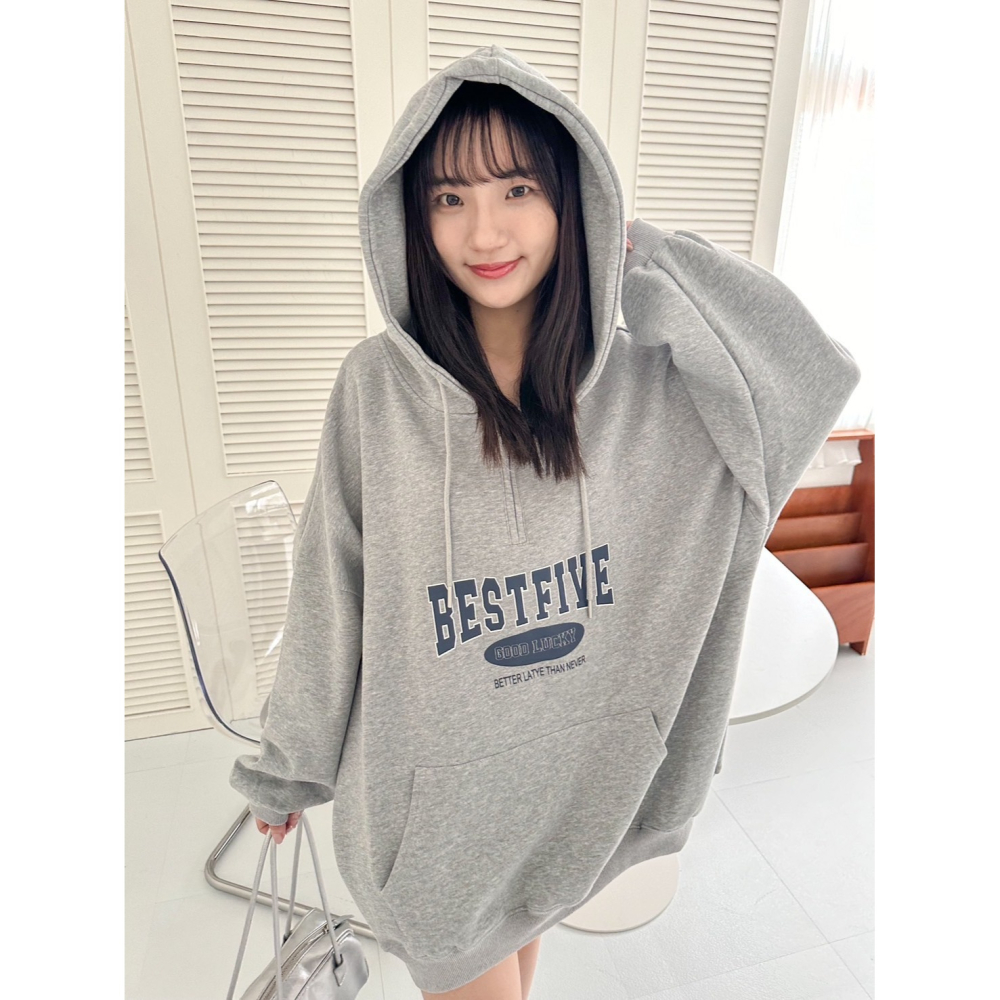 Little SiS. A/W🍂 #2997 美式拉鍊連帽大學Tee 2colors-細節圖2