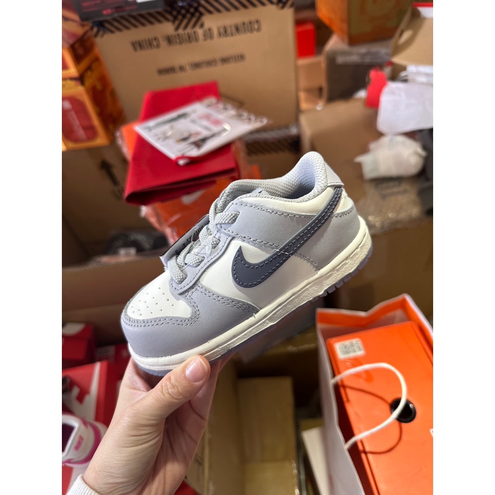 現貨👉Nike Dunk Low 童鞋FB9107-101 白灰-細節圖3