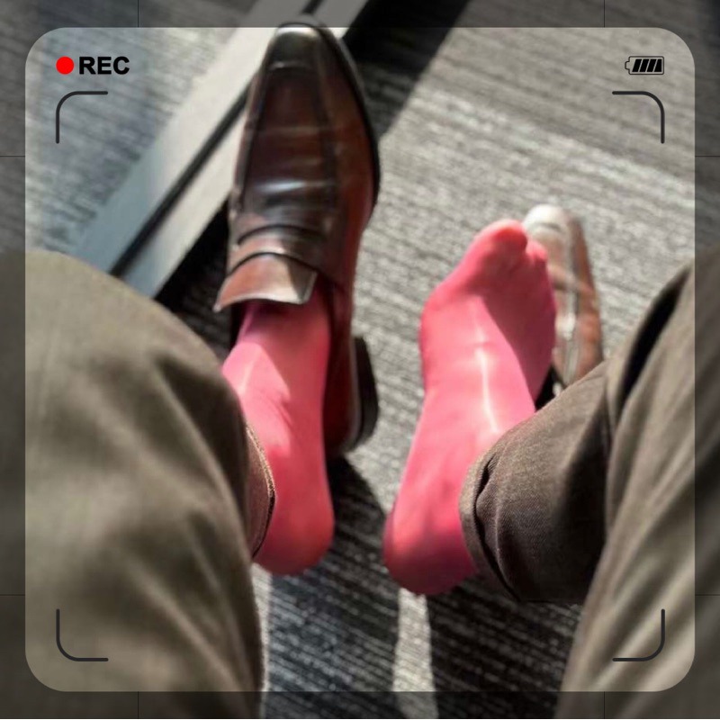 【台灣現貨】 28 鏡面男絲襪 男襪 紳士襪 港式男絲襪 不透款 男絲襪 紳士襪 男襪 襪夾 西裝襪 西裝襪 上班襪-細節圖3