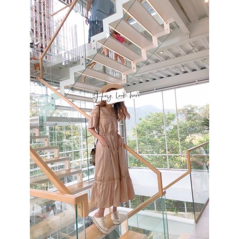 Hey, look here ✔️現貨 韓妞款 渡假風超美鏤空透膚燒花蕾絲棉麻長洋/連身裙/連身洋（有口袋）-細節圖7