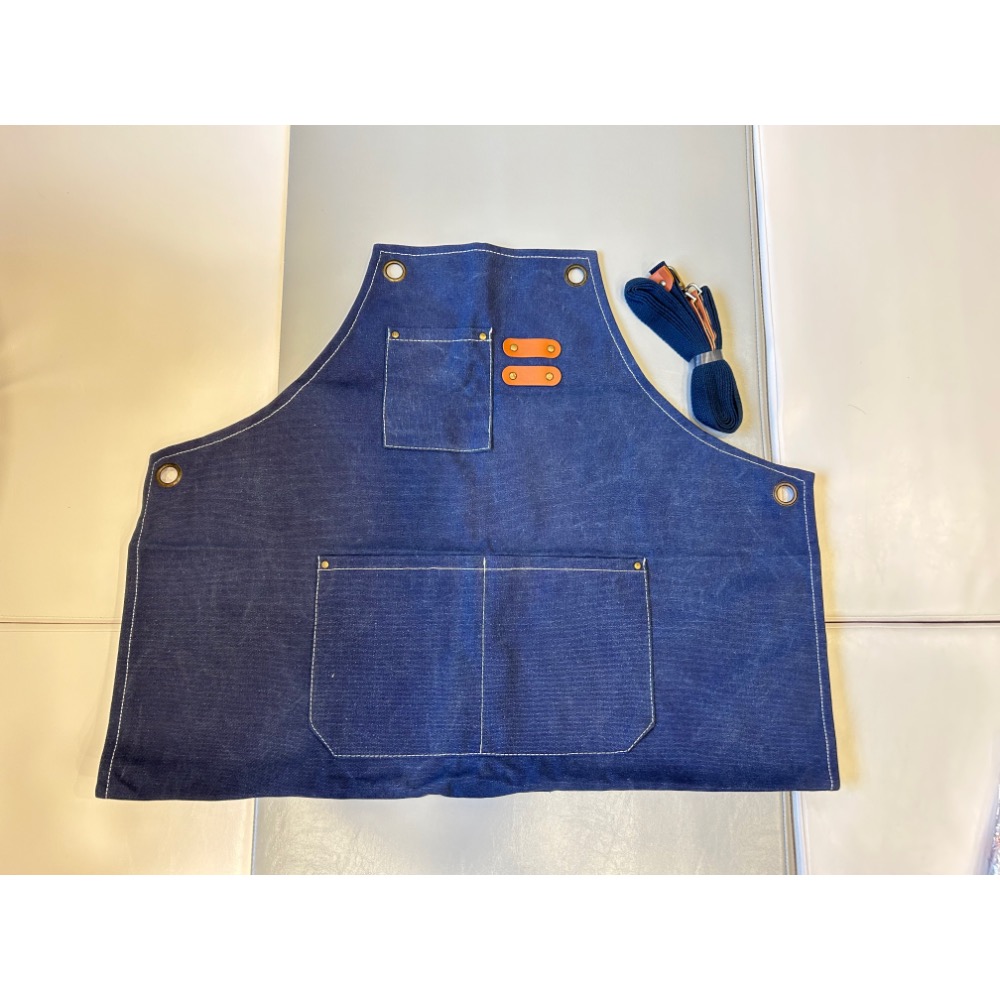 全新牛仔圍裙（黑/藍）-細節圖3