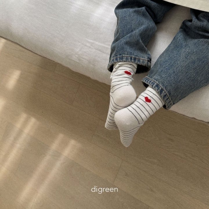 韓國 Digreen 愛心條紋襪子套組 一組三雙-細節圖2