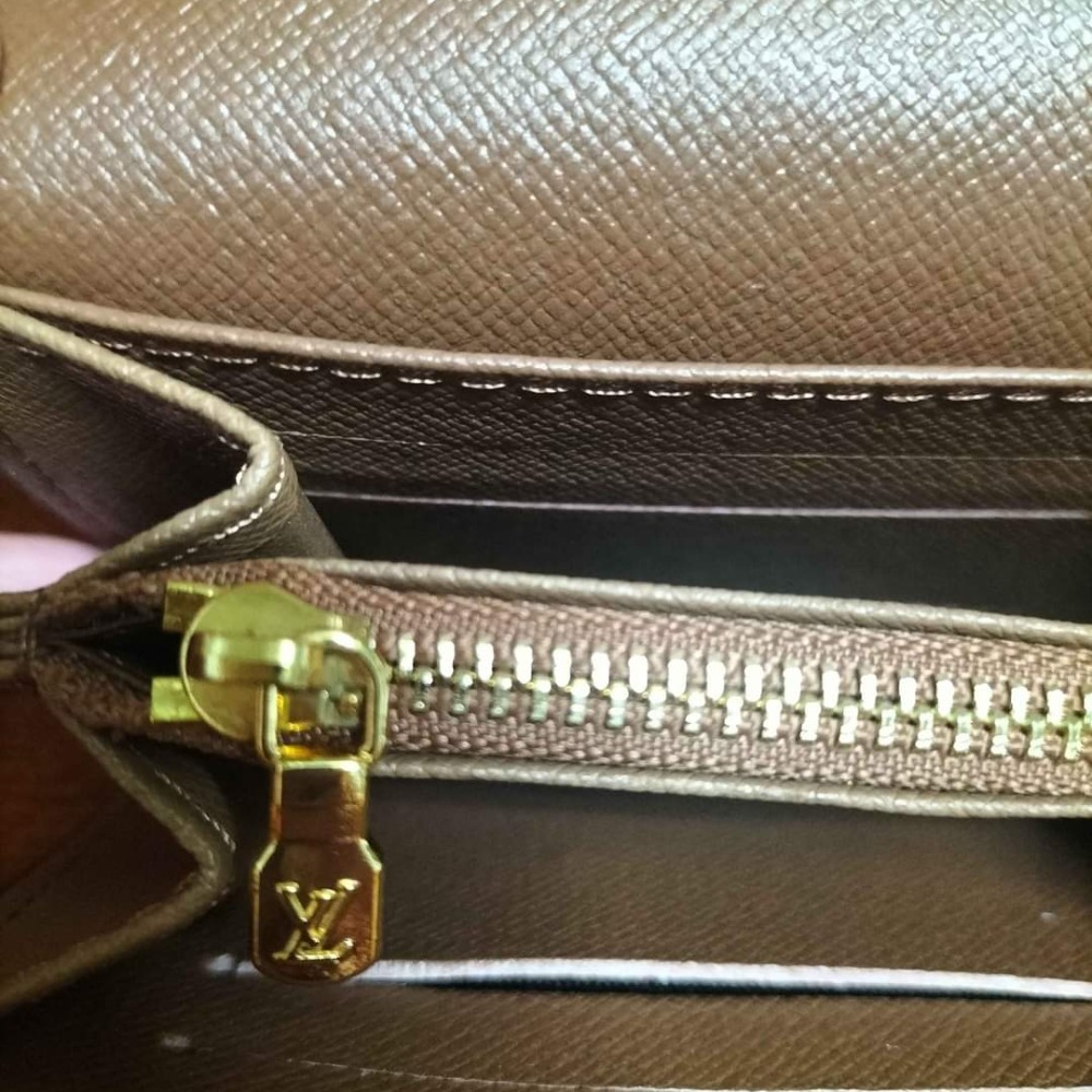 LV短夾-細節圖2