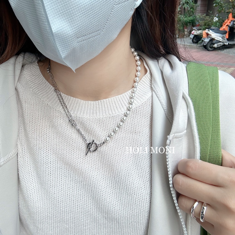 𝐇𝐎𝐋𝐈 𝐌𝐎𝐍𝐈正韓🇰🇷現貨｜不對稱淡水珍珠OT扣拼接項鍊-細節圖4