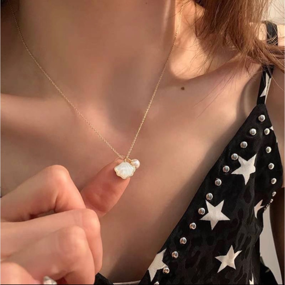 𝐇𝐎𝐋𝐈 𝐌𝐎𝐍𝐈正韓🇰🇷現貨｜雲朵貝殼吊墜珍珠項鍊-細節圖2