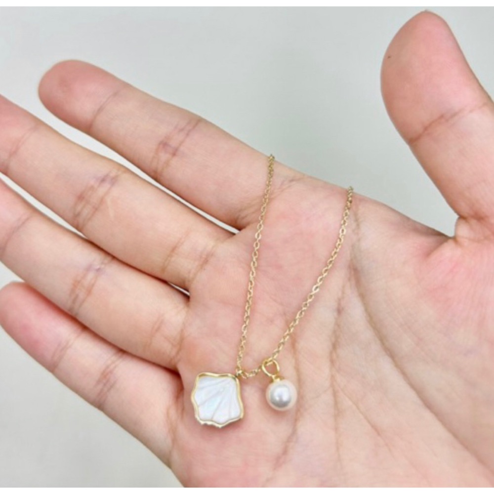 𝐇𝐎𝐋𝐈 𝐌𝐎𝐍𝐈正韓🇰🇷現貨｜雲朵貝殼吊墜珍珠項鍊-細節圖3