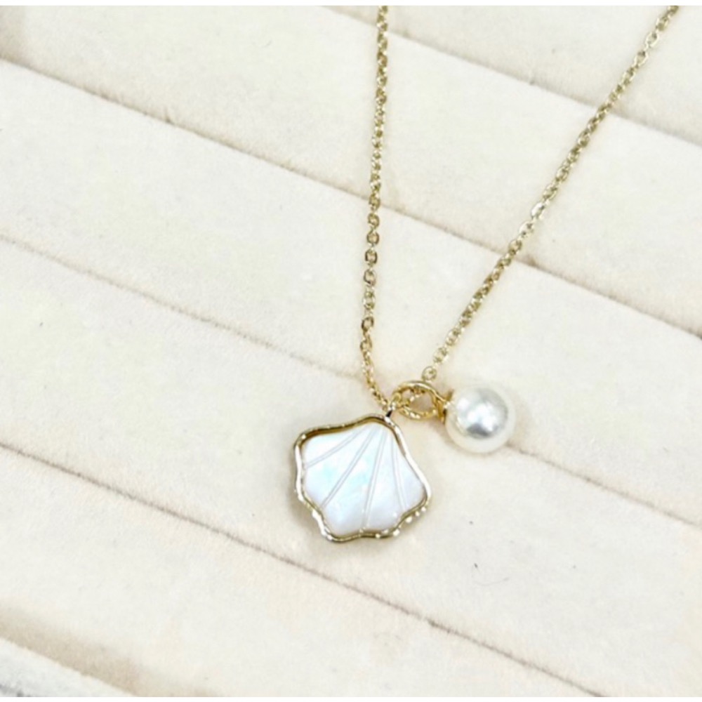 𝐇𝐎𝐋𝐈 𝐌𝐎𝐍𝐈正韓🇰🇷現貨｜雲朵貝殼吊墜珍珠項鍊-細節圖4