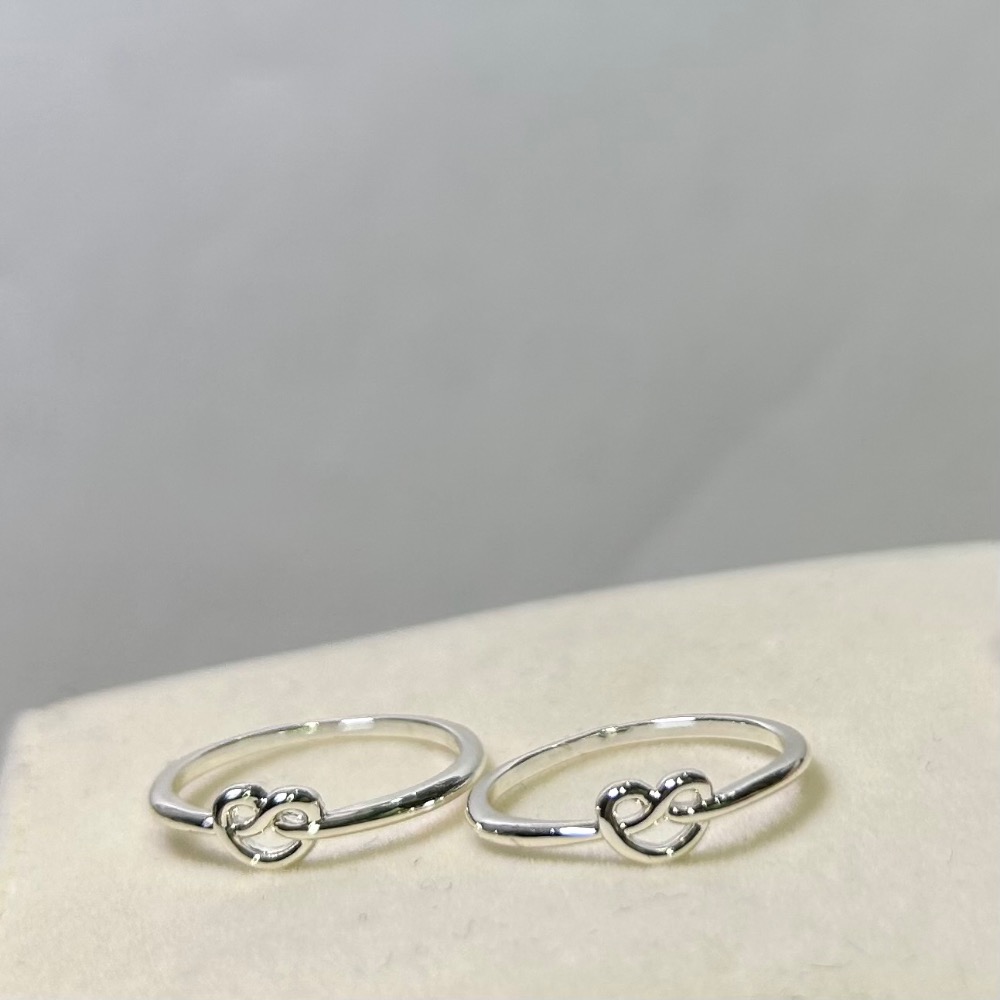 𝐇𝐎𝐋𝐈 𝐌𝐎𝐍𝐈正韓🇰🇷現貨｜打結愛心戒🥨-細節圖2