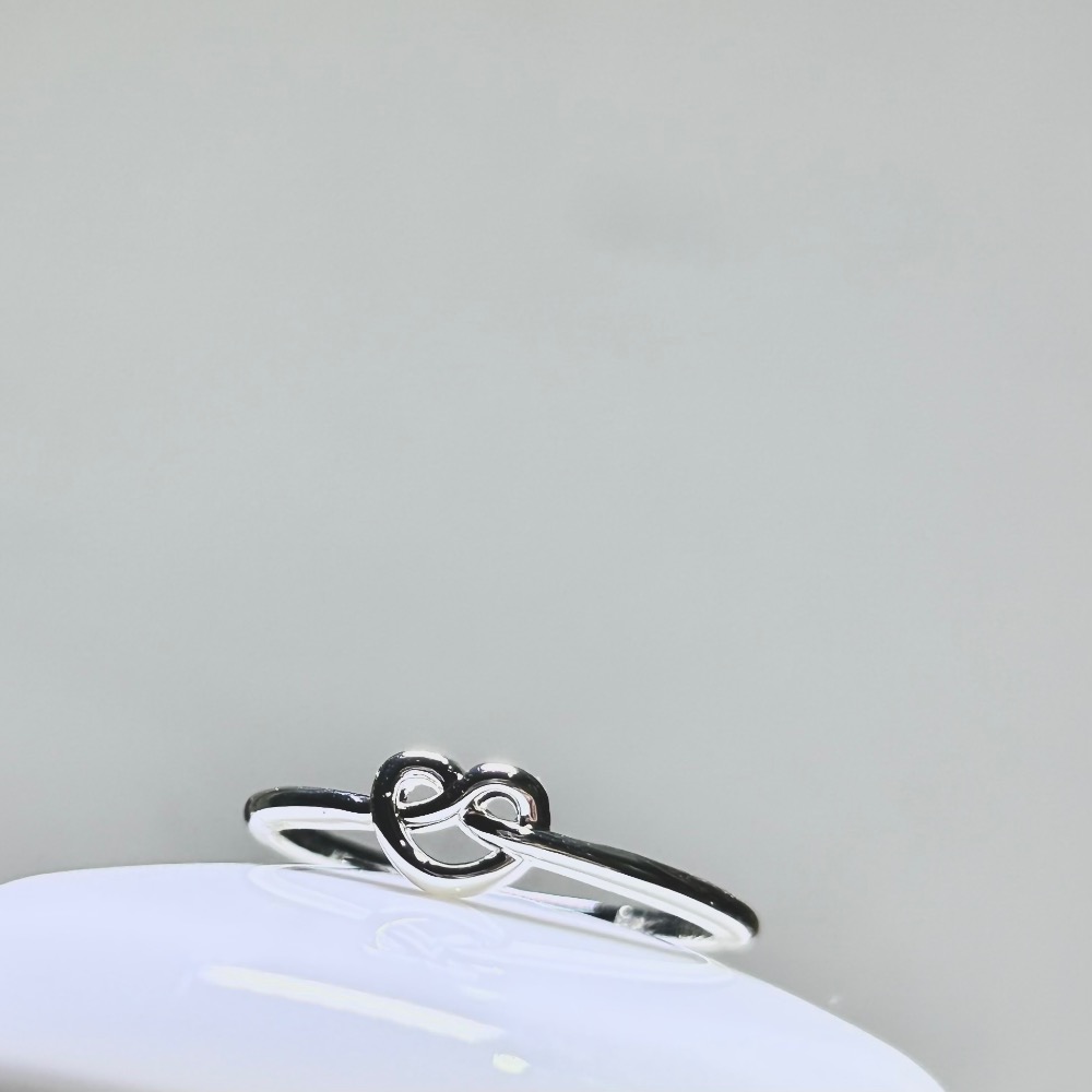 𝐇𝐎𝐋𝐈 𝐌𝐎𝐍𝐈正韓🇰🇷現貨｜打結愛心戒🥨-細節圖4