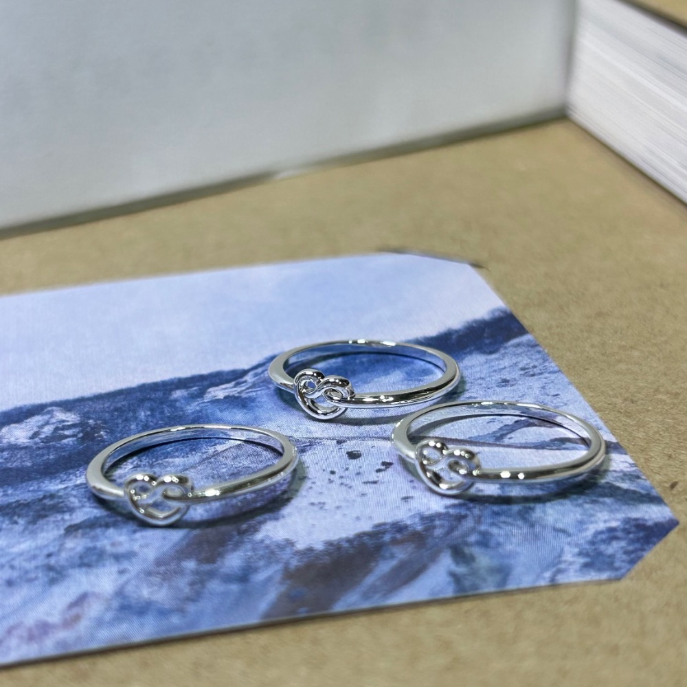 𝐇𝐎𝐋𝐈 𝐌𝐎𝐍𝐈正韓🇰🇷現貨｜打結愛心戒🥨-細節圖5