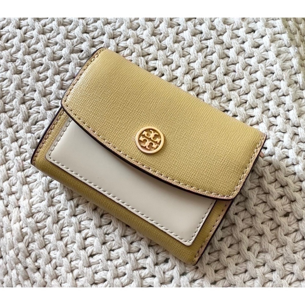 Tory Burch Robinson 拼色小牛皮翻蓋短夾 - 專櫃款-細節圖3