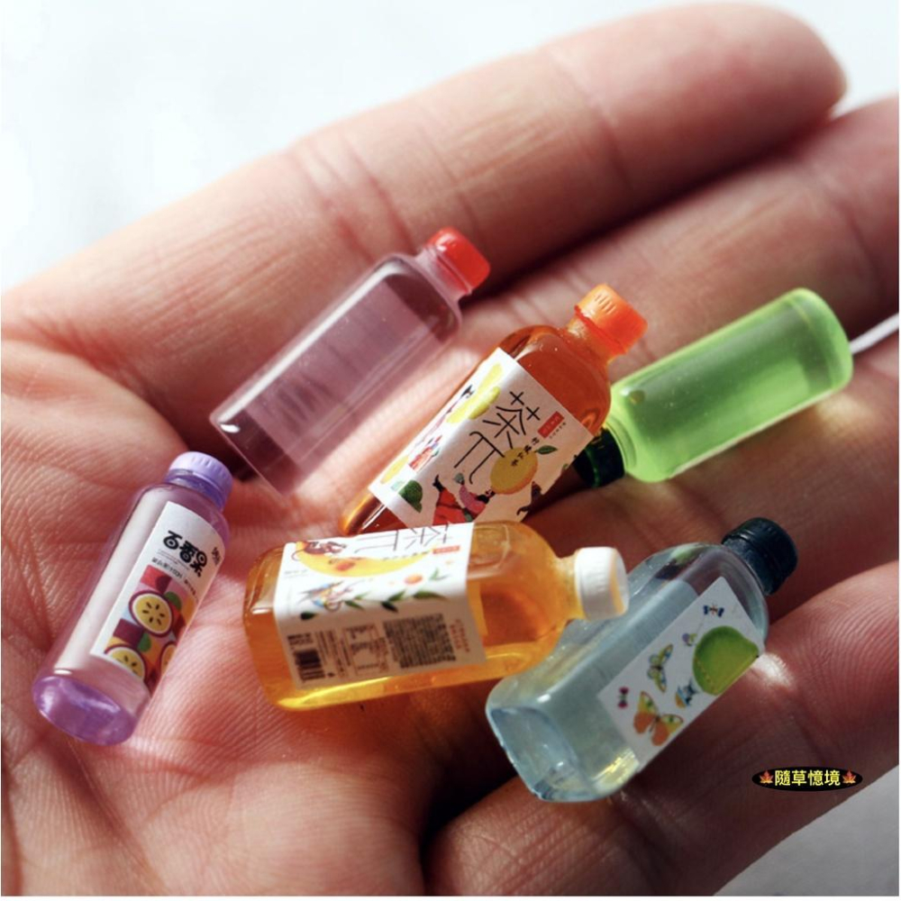 （6款）迷你仿真 百香果 蜜桃 奇異果 果汁 檸檬紅茶 飲料 氣泡水 保特瓶 娃娃屋 袖珍 食玩 微縮 微景觀 模型-細節圖2