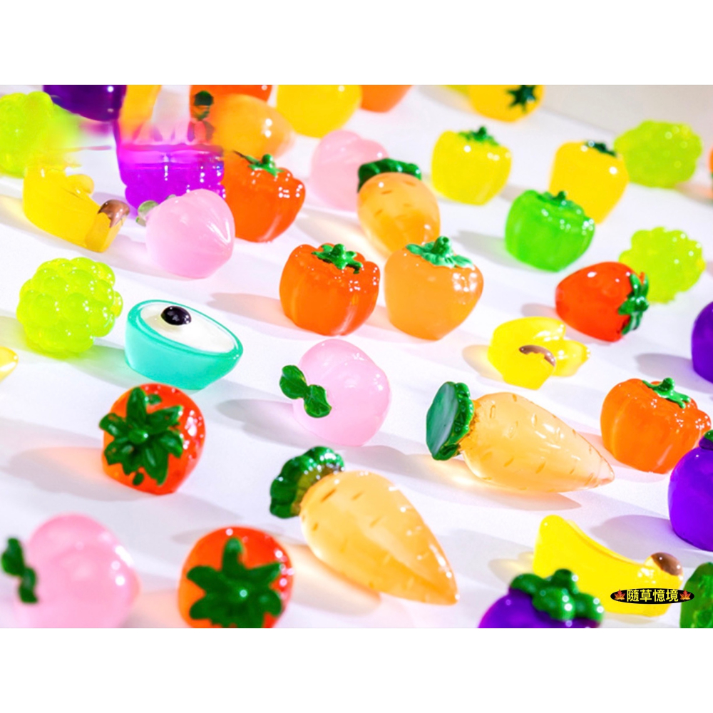 （17款夜光）迷你仿真 草莓 鳳梨 柿子 葡萄 蕃茄 南瓜 紅蘿蔔 桃子 香蕉 水果 蔬菜 食玩 娃娃屋 微景觀 模型-細節圖4