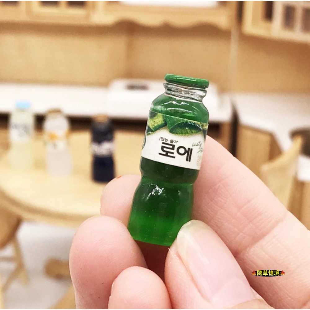 （4款）迷你仿真 果汁 飲料 綠茶 葡萄汁 芭樂汁 蜜桃 韓國 保特瓶 袖珍 娃娃屋 袖珍 微縮 食玩 微景觀 模型-細節圖3