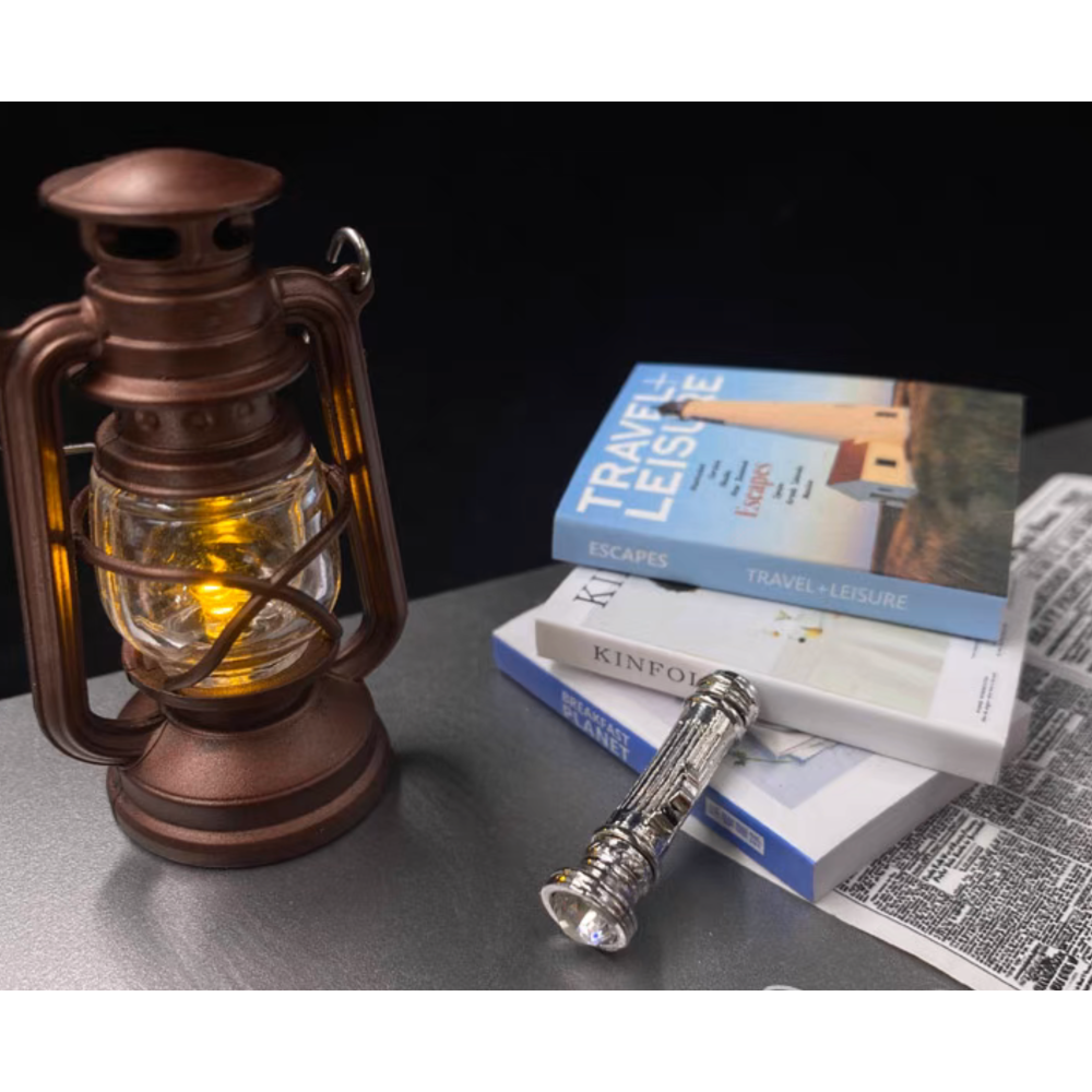 （超小可拆）迷你仿真 手電筒 復古 合金 兵人 照明 家電 避難工具 娃娃屋 袖珍 微縮 食玩 微景觀 模型-細節圖8