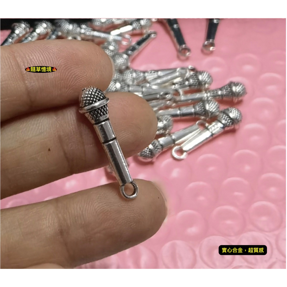 （1入/3入）迷你仿真 麥克風 麥克風吊飾 樂器用品 bjd 娃娃屋 袖珍 微縮 食玩 微景觀 模型-細節圖5