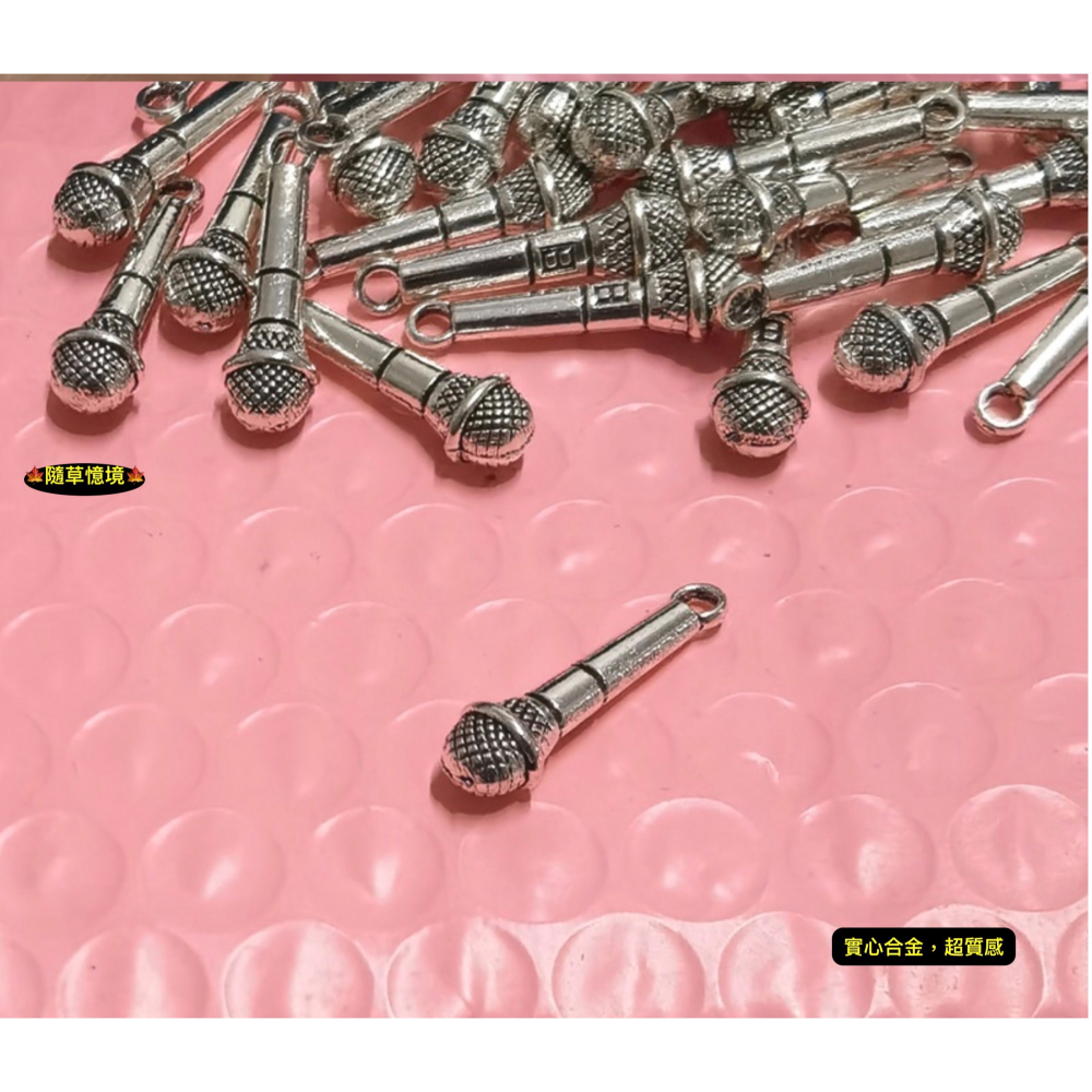 （1入/3入）迷你仿真 麥克風 麥克風吊飾 樂器用品 bjd 娃娃屋 袖珍 微縮 食玩 微景觀 模型-細節圖6
