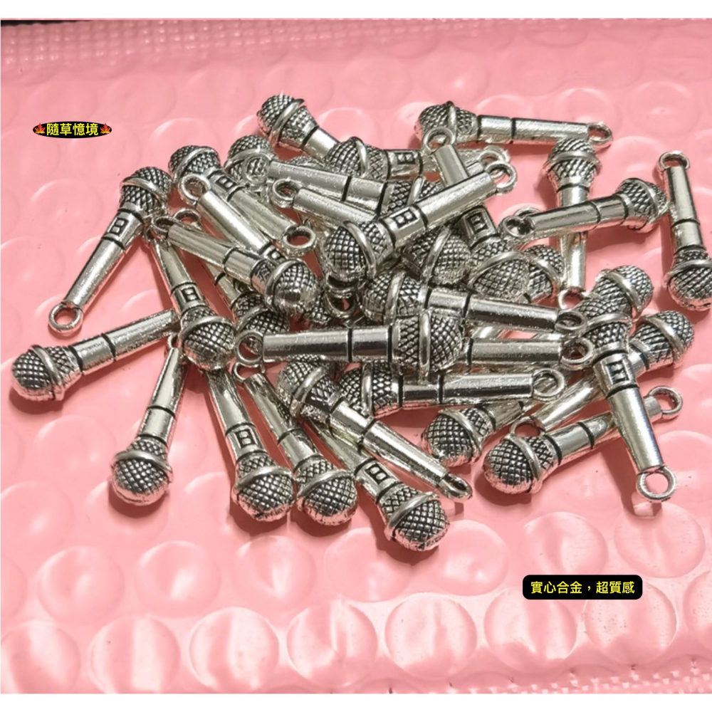 （1入/3入）迷你仿真 麥克風 麥克風吊飾 樂器用品 bjd 娃娃屋 袖珍 微縮 食玩 微景觀 模型-細節圖7